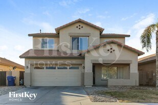 718 S 124th Ave in Avondale, AZ - Building Photo