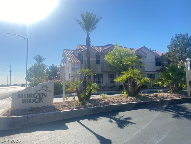 property at 8555 W Russell Rd