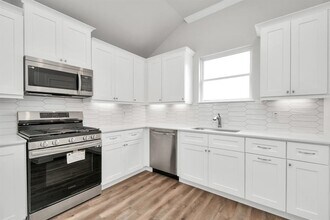 10135 Cabo del Sol Dr in Cleveland, TX - Building Photo - Building Photo
