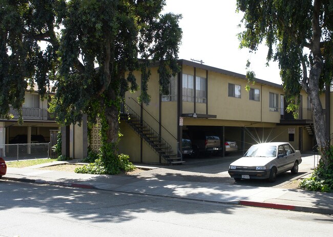 3242-3248 Rolison Rd in Redwood City, CA - Foto de edificio - Building Photo