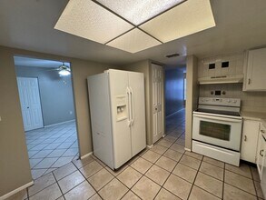 6036 Village Cir S in Orlando, FL - Building Photo - Building Photo