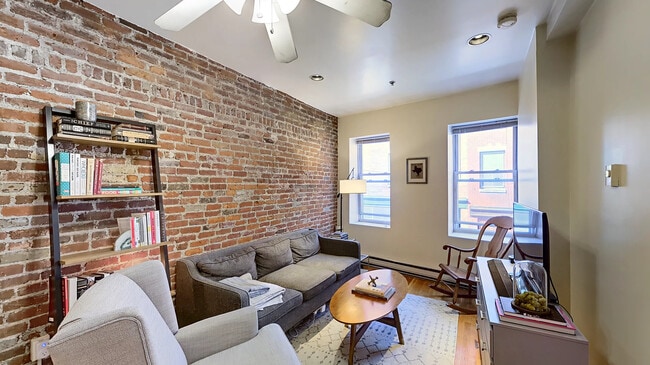 94 Prince St, Unit 2 BED 1 BATH VERY CLEAN in Boston, MA - Foto de edificio - Building Photo