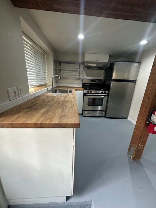 127 11th Ave E in Seattle, WA - Building Photo