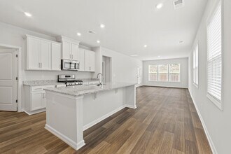 644 Manitou Cir in Aiken, SC - Building Photo - Building Photo