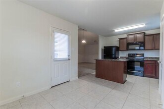 211 Magnolia Dr in Princeton, TX - Building Photo - Building Photo