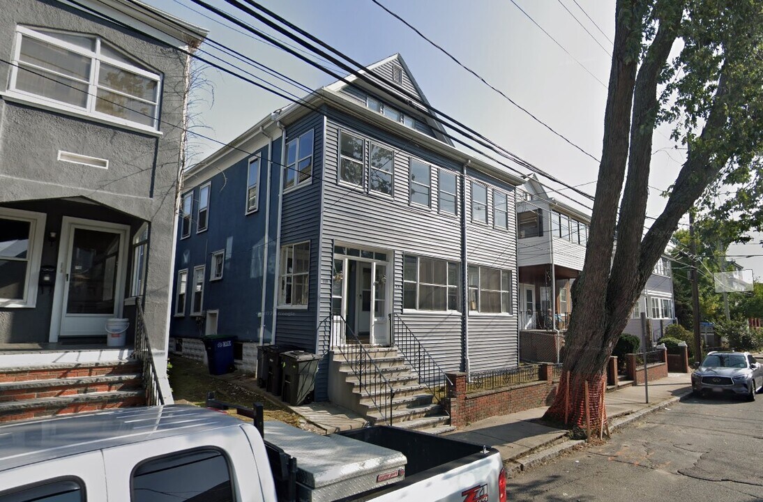 119 North St, Unit 2 in Somerville, MA - Foto de edificio