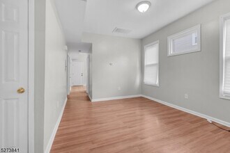 82 S 13th St in Newark, NJ - Building Photo - Building Photo