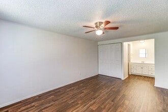 Meadowdale Apartments in Melbourne, FL - Foto de edificio - Building Photo