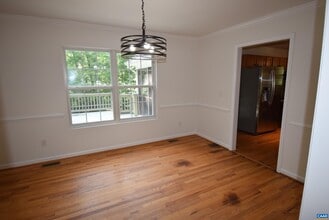 19 Woodlawn Dr in Palmyra, VA - Building Photo - Building Photo