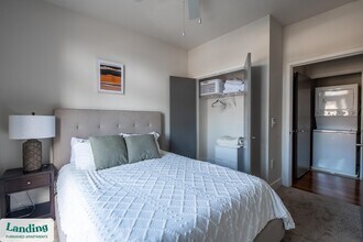 1820 E Broad St, Unit 211-C in Richmond, VA - Foto de edificio - Building Photo