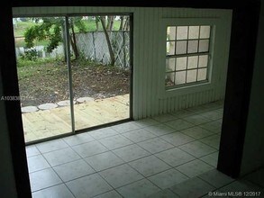 1231 Seaview-Unit -3F in North Lauderdale, FL - Foto de edificio - Building Photo