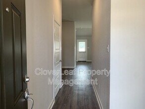 708 Stonemanor Bay in Seguin, TX - Building Photo - Building Photo
