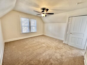1008 Giles St in Stoughton, WI - Building Photo - Building Photo