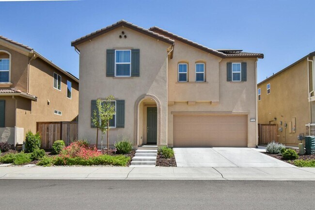 5206 Sea Glass Way in Sacramento, CA - Building Photo - Building Photo