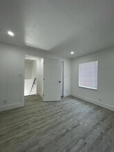 1033 NW 3rd Ave in Fort Lauderdale, FL - Building Photo - Building Photo