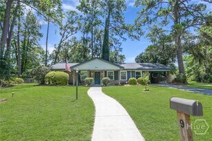 9 Hillyer Dr in Savannah, GA - Building Photo