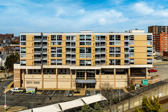 Market House Condominiums in Pittsburgh, PA - Building Photo - Building Photo