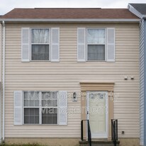 3639 McDowell Ct in Dumfries, VA - Building Photo