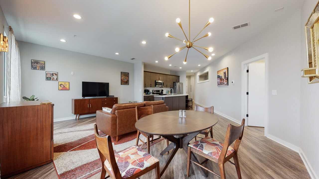 5403 Centennial Blvd, Unit #301 in Nashville, TN - Foto de edificio
