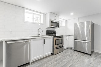 7 Martha Ct in Welland, ON - Building Photo - Building Photo