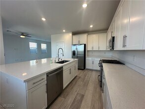 51 Strada Loreto in Henderson, NV - Building Photo - Building Photo