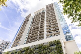 Registry on the Park in Atlanta, GA - Building Photo - Building Photo