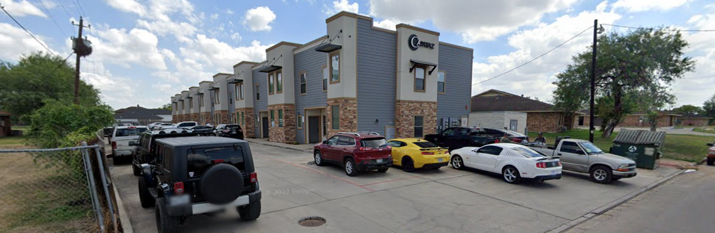 201 S 5th St, Unit Apt 7 in Hidalgo, TX - Building Photo