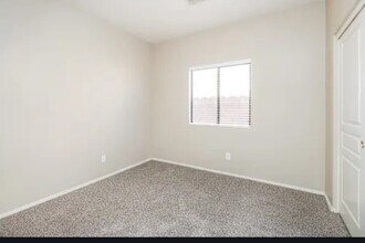 9072 W Hidalgo Ave in Phoenix, AZ - Building Photo - Building Photo