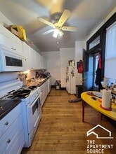 2476 W Pensacola Ave in Chicago, IL - Building Photo - Building Photo