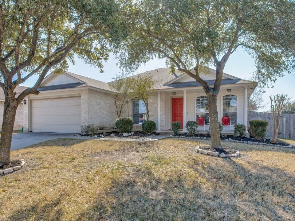 3101 Clinton Pl in Round Rock, TX - Building Photo