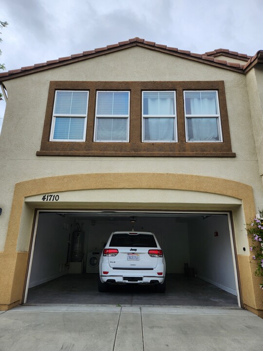 41710 Woodridge Ave, Unit 3 in Murrieta, CA - Building Photo