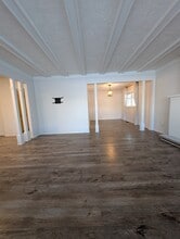 301 St Lawrence St in Whitby, ON - Building Photo - Building Photo