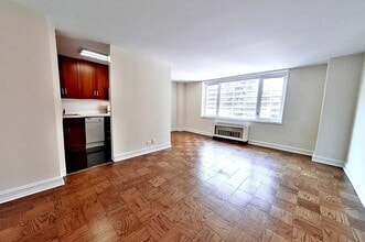 771 W End Ave in New York, NY - Building Photo - Building Photo