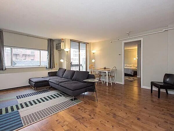 property at 872 Massachusetts Ave