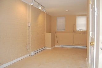 320 Jefferson St in Hoboken, NJ - Building Photo - Building Photo
