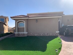 2600 Snowy Rock Pl in El Paso, TX - Building Photo - Building Photo