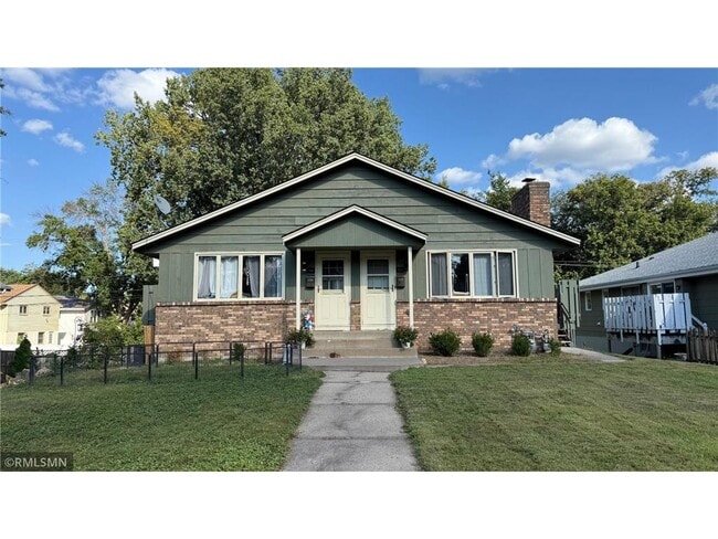 property at 711 6th Ave S