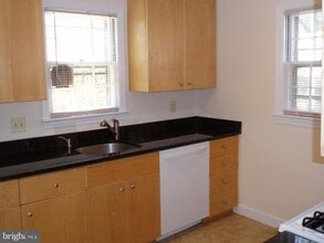 9912 Dickens Ave in Bethesda, MD - Building Photo - Building Photo