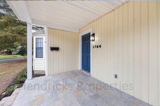 1744 Weiner Rd in Memphis, TN - Building Photo - Building Photo