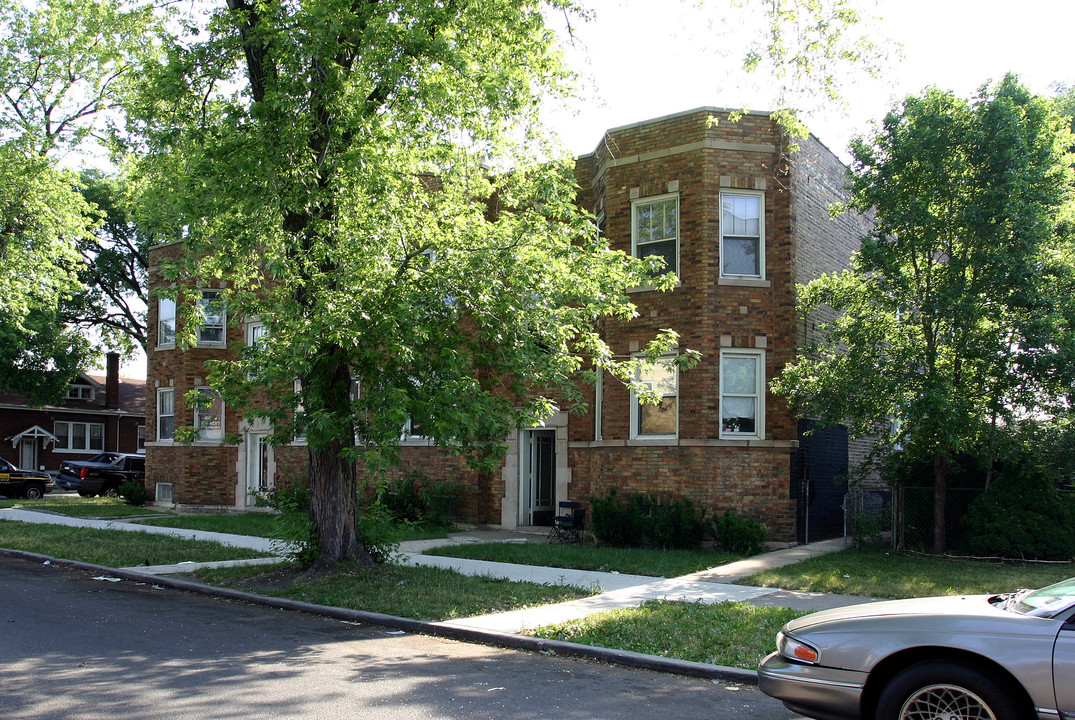 5605 S Sacramento Ave in Chicago, IL - Foto de edificio