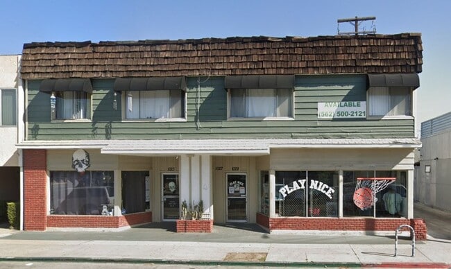 property at 1031 E 4th St