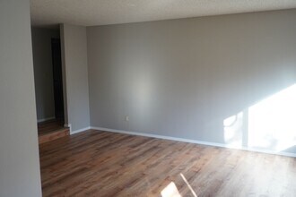 1307 NW 119th St in Vancouver, WA - Building Photo - Building Photo