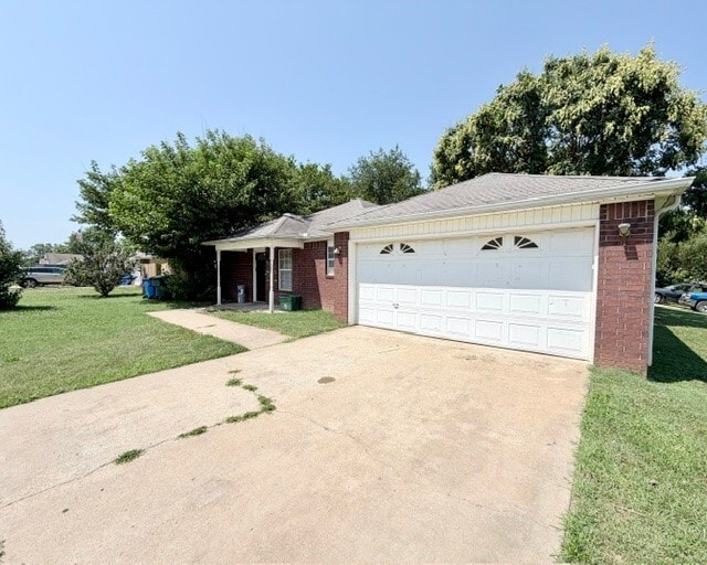property at 1233 N Boxley Ave