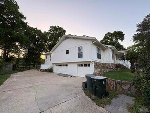 8755 Thunderbird Dr in Pensacola, FL - Building Photo - Building Photo