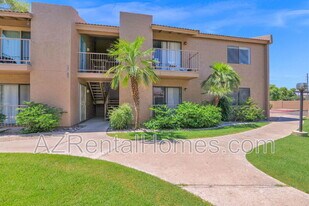 1111 E University Dr in Tempe, AZ - Building Photo