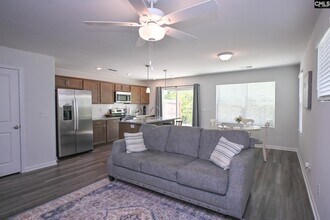 552 Kingfisher Ct in Lexington, SC - Building Photo - Building Photo