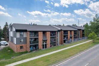 Meadowbrook in Calgary, AB - Building Photo - Building Photo