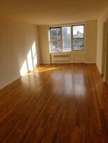 94-30 59th Ave in Queens, NY - Building Photo