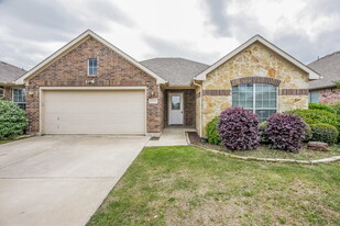 1412 Brownford Dr in Burleson, TX - Building Photo