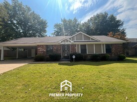 5999 Pebblehill Dr in Bartlett, TN - Building Photo